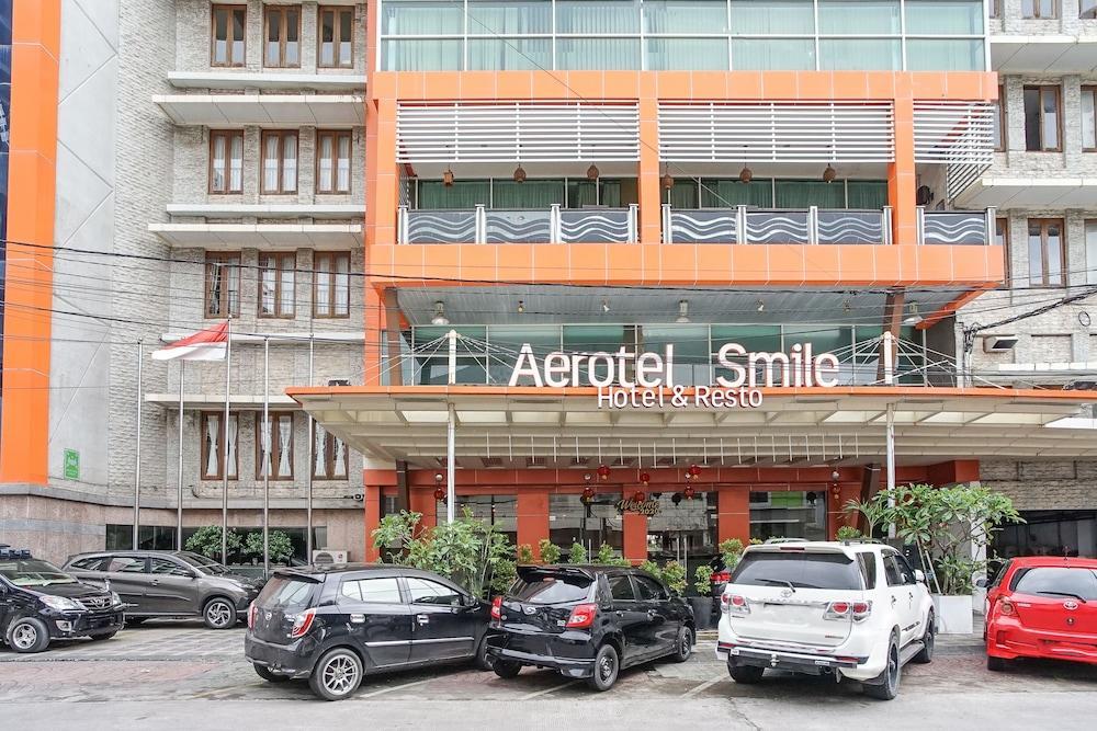 Aerotel Smile Losari Makassar Ngoại thất bức ảnh